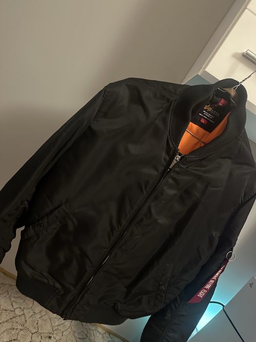 Oryginalna kurtka Alpha Industries MA-1 VF rozmiar L