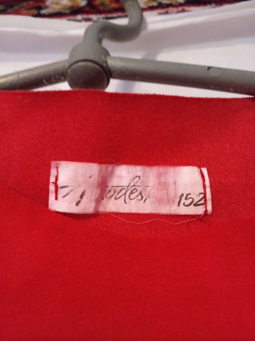 Продаю платье на девочку