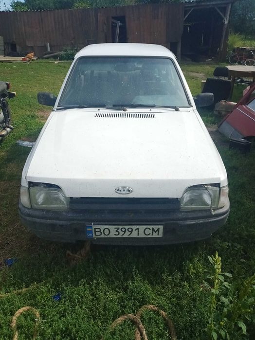 Продам або обміняю Форд ескорд
