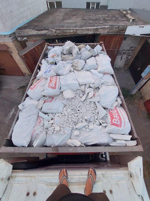 Вивіз сміття доставку щебня/піску/підсипки