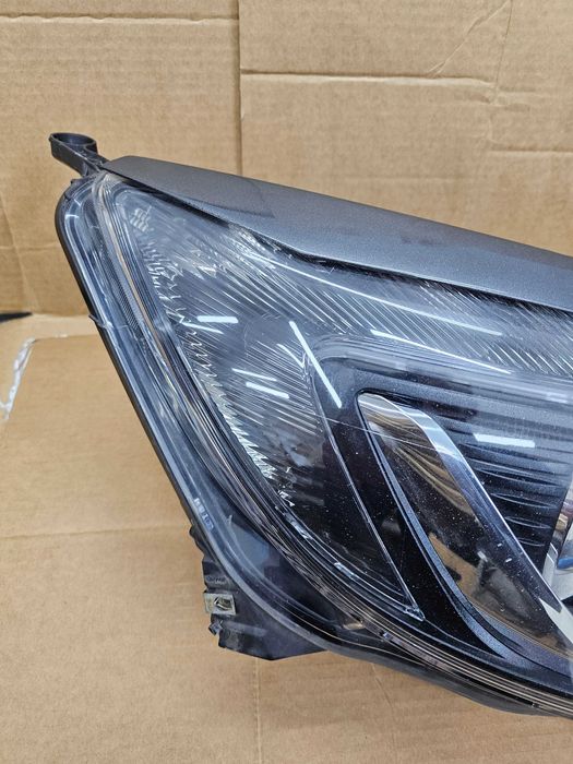 Reflektor Prawy Opel Astra J Xenon Led