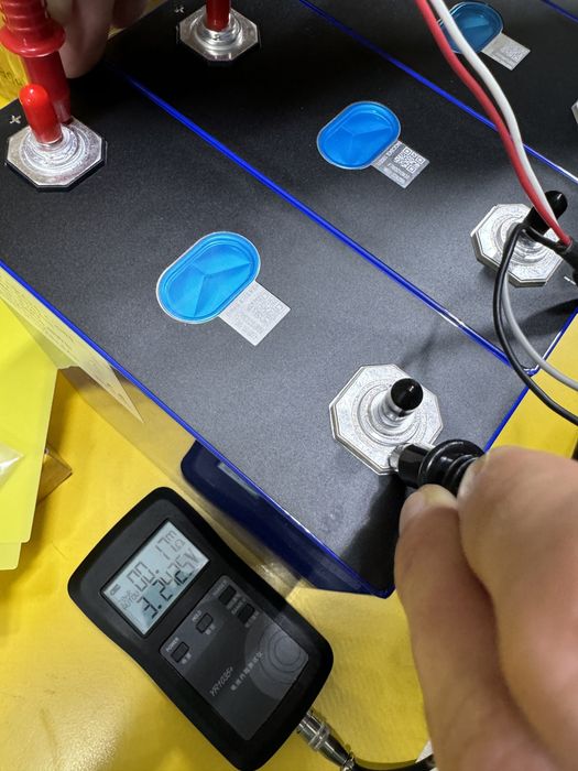 Акумуляторна батарея LiFePO4 EVE 3.2V/314Ah 1005Wh 0,16мОм MB31 комірк