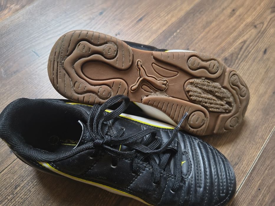 Buty halówki piłkarskie rozmiar 32