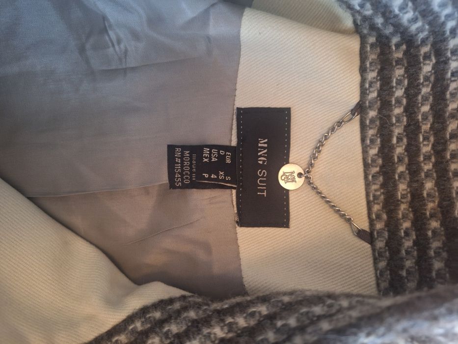Casaco jaqueta novo da Mango, padrão tweed, tamanho S