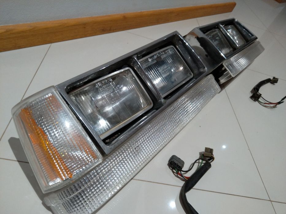 Volvo 740/760 front USA lampy przód kpl