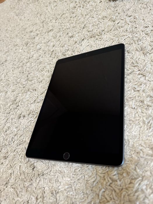 Продам iPad Air 3 64gb