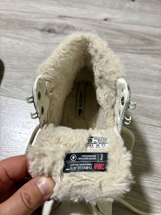 Lacoste жіночі утеплені кросівки 36 розмір