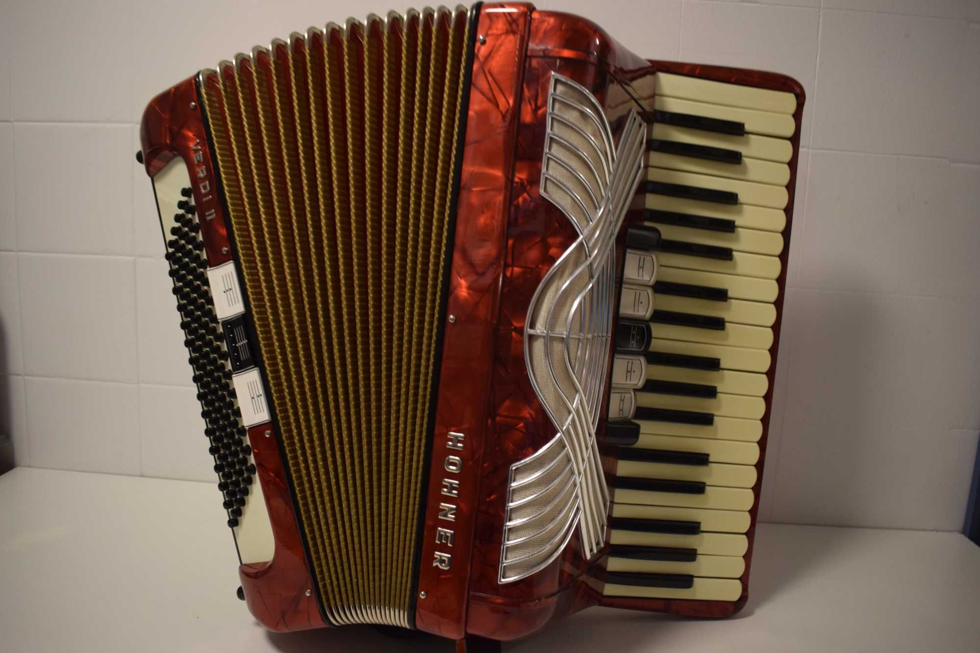 Acordeao hohner Verdi III 3 Voz, N .84