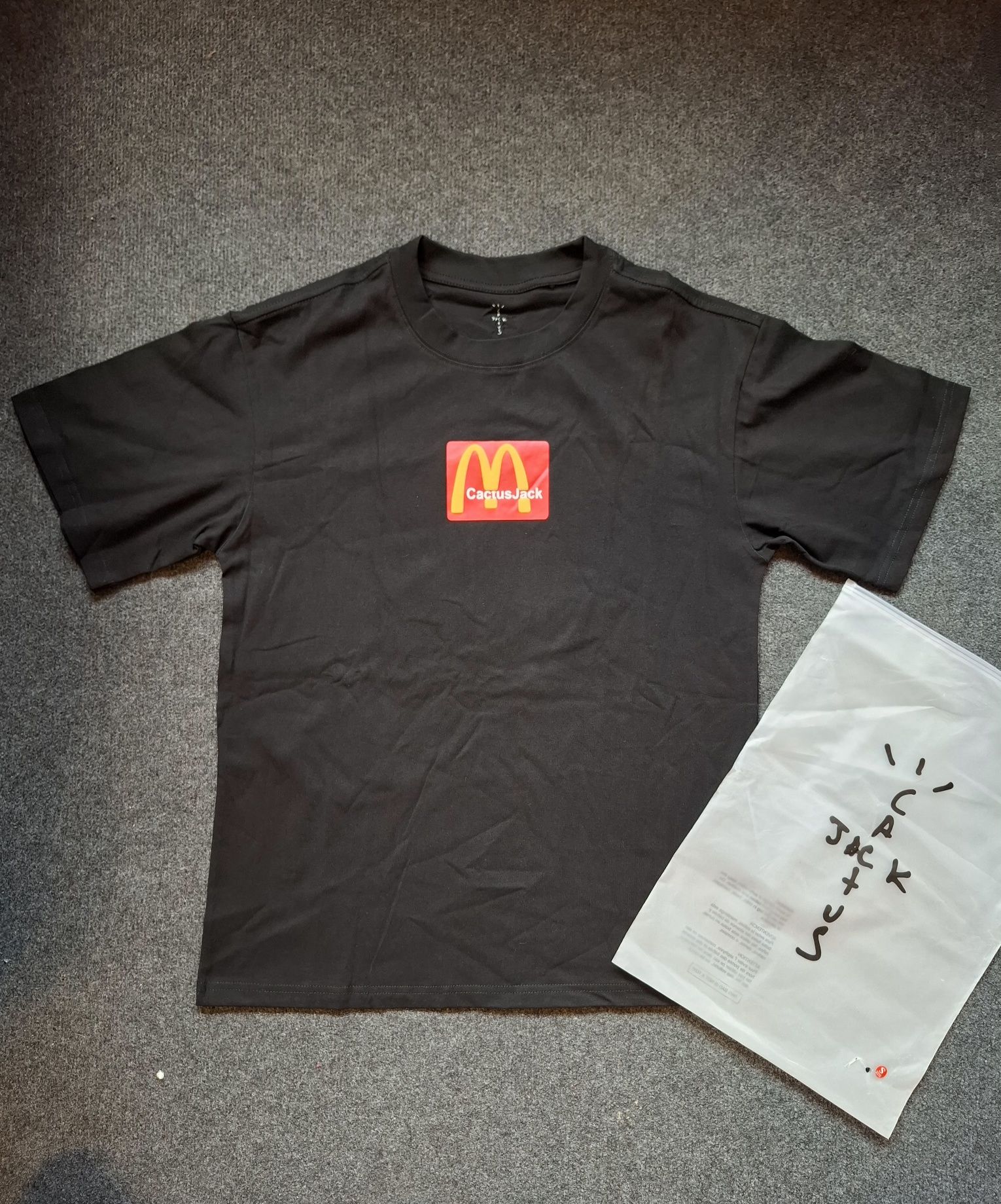 Travis Scott X McDonald's Sesame II T-shirt Black/Red-Rozmiar S