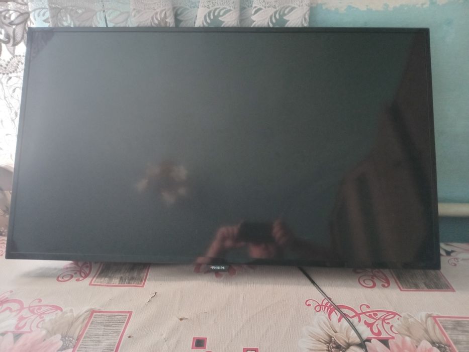 Продам плазму Філіпс