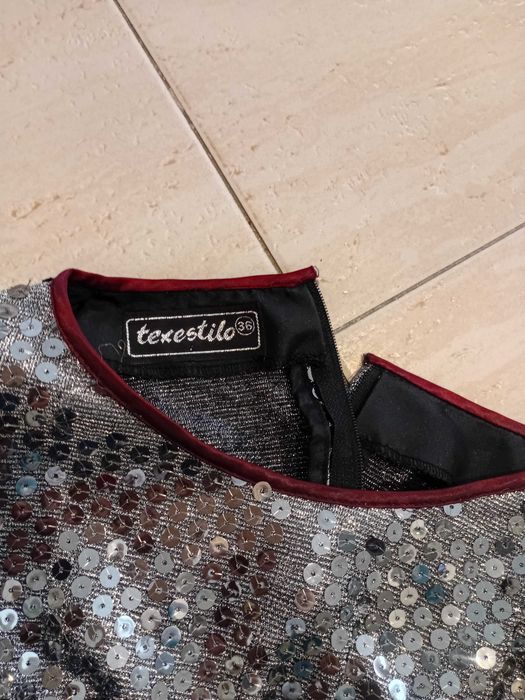 Blusa de lantejoulas prata