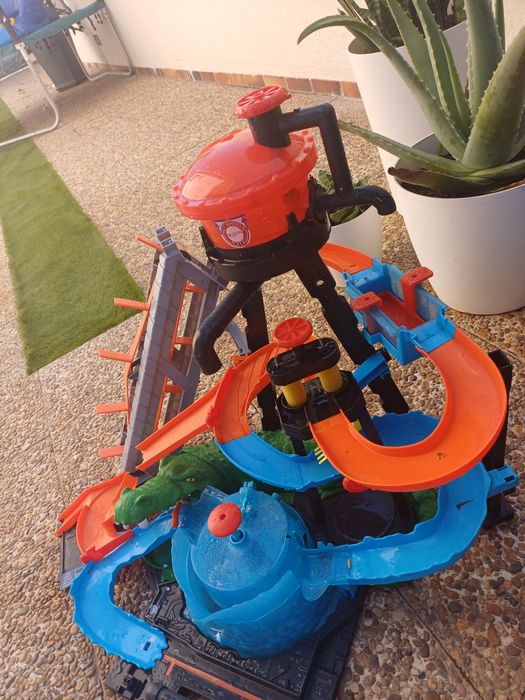 Pista Hot Weels lava Jato