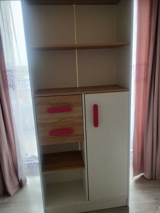 Szafa do pokoju dziecięcego