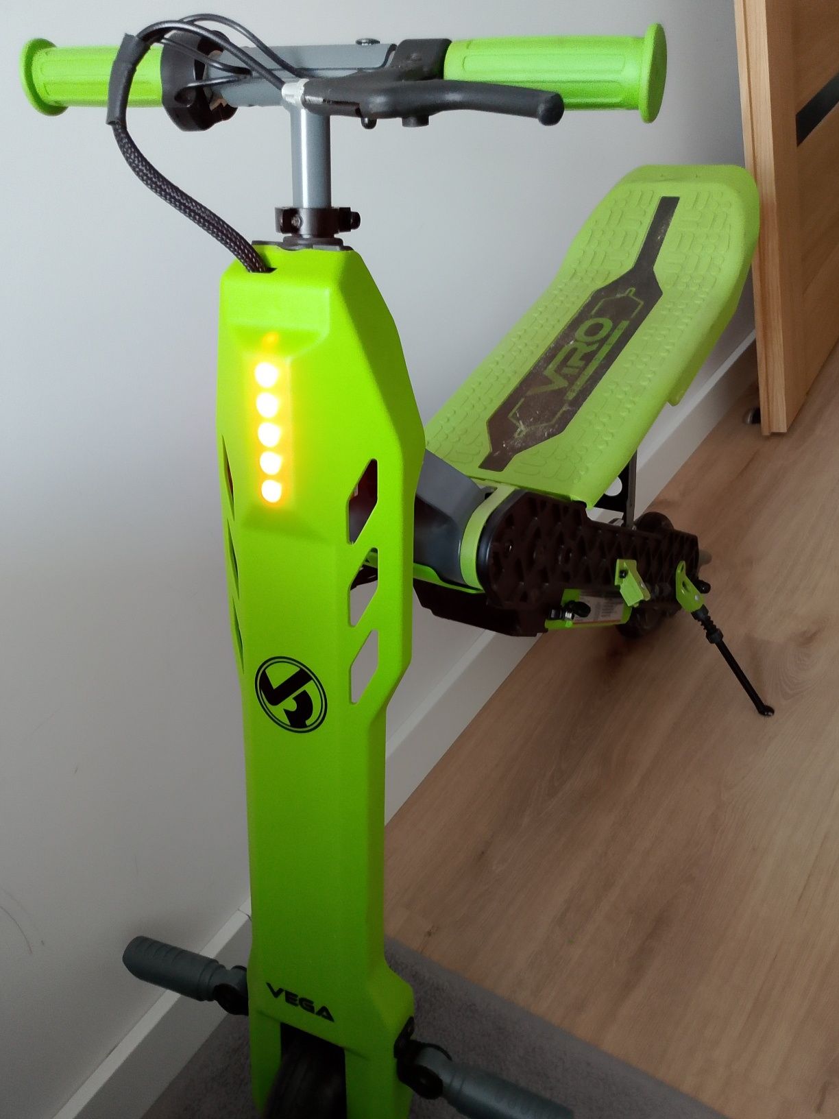 Hulajnoga skuter viro