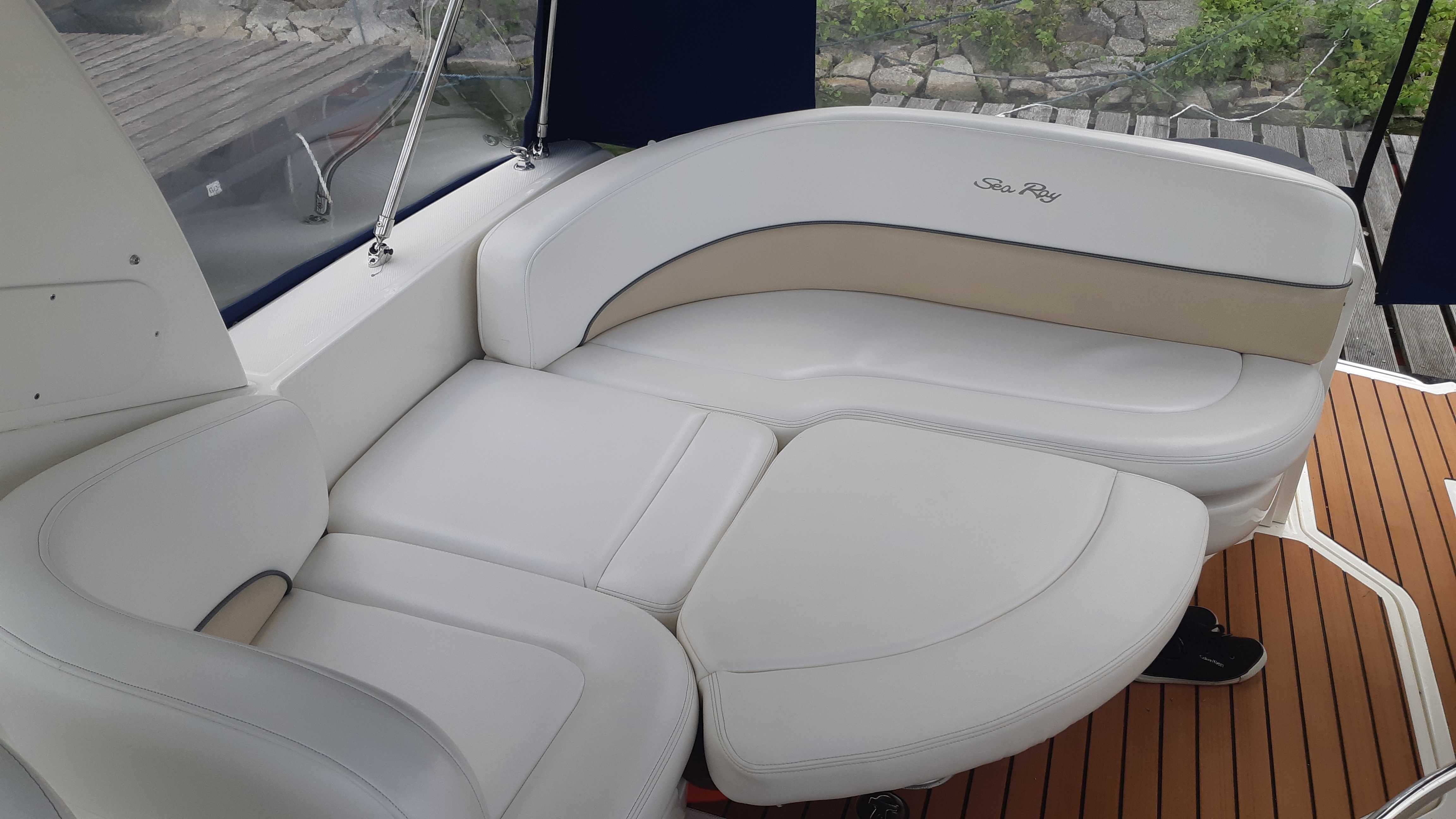 Sea Ray 275 Sundancer