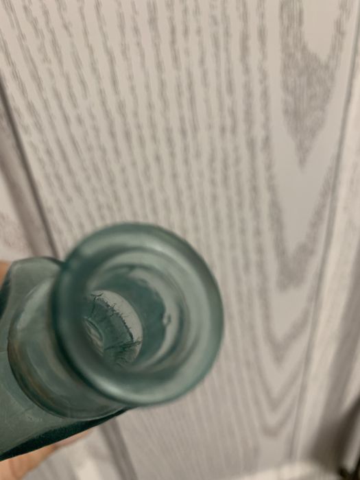 Бутылка трехгранная до 1970 годов КС 68