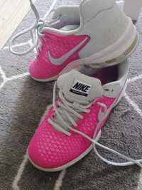 Nike airmax cage 38.5