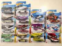 Samochody HOT WHEELS, 14 szt., NOWE