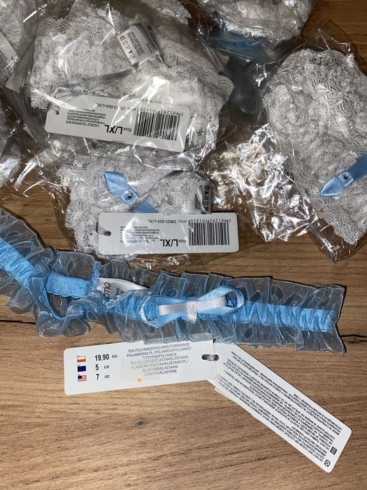 Свадебная подвязка на ногу.Весільня підвязка