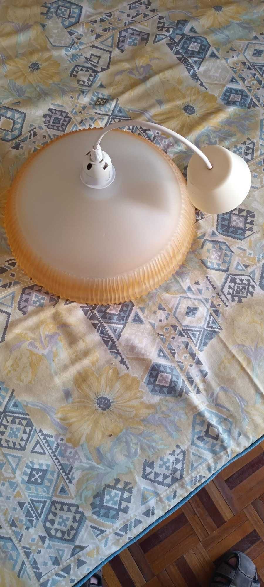 candeeiro de teto com suspensão