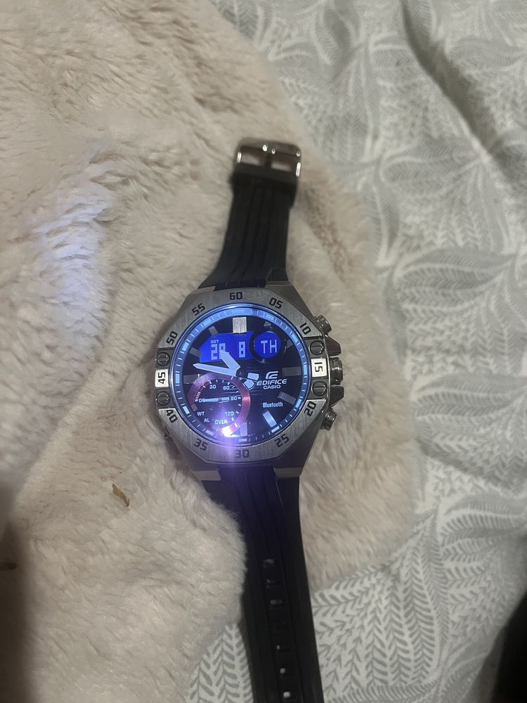 Zegarek Casio ECB-10