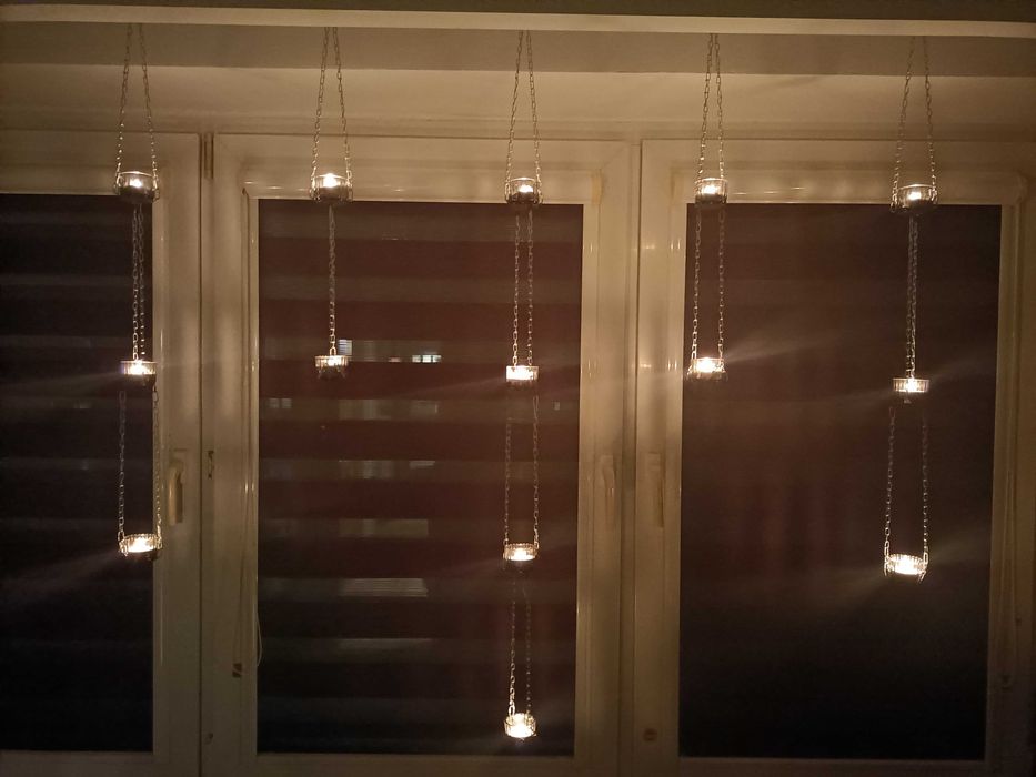 Świecznik ozdobny wiszący na taras balkon do ogrodu