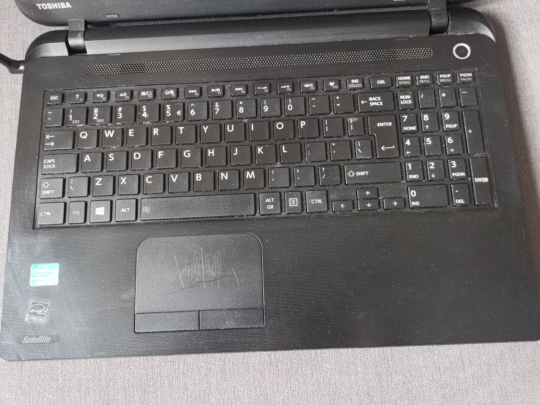 Toshiba Intel core i3