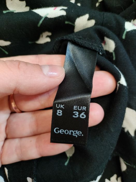 Жіноча сукня  в квітковий принт, плаття