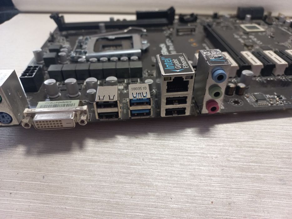 Материнская плата ASRock H110 Pro BTC+ ( usb 3.0)