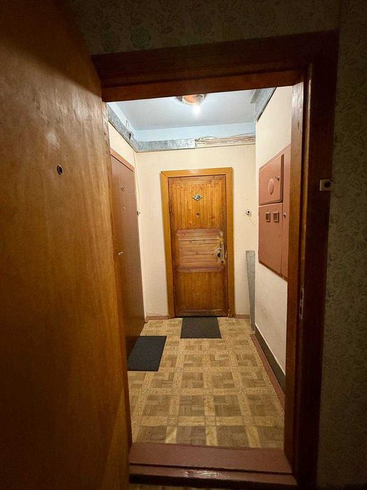 3 кім квартира з ремонтом, метро Харківська, вул. Ревуцького 18А