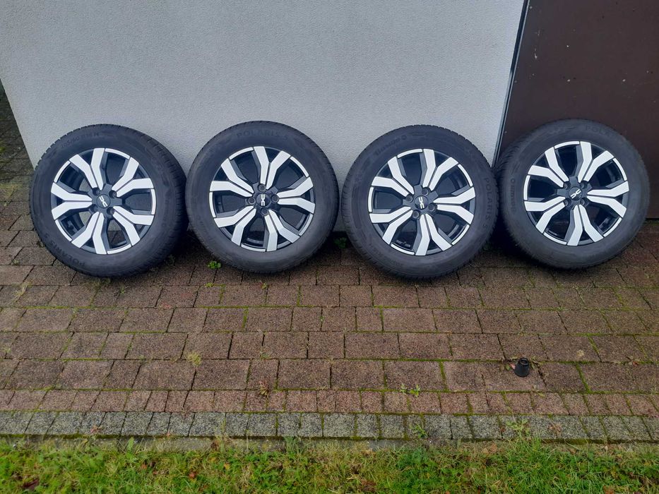 Koła zimowe aluminiowe 205 60 R16 Dacia Sandero jak nowe