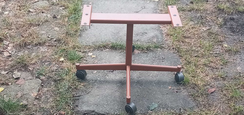 Столик під телевізор , компʼютер акваріум та інше