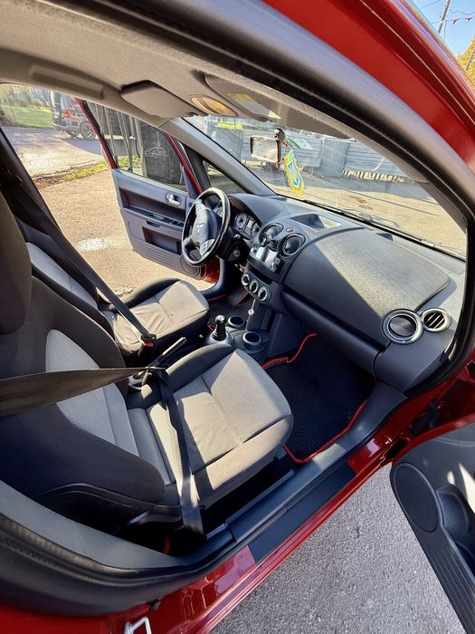 Mitsubishi Colt 2010 1.3 Расход 5-6л