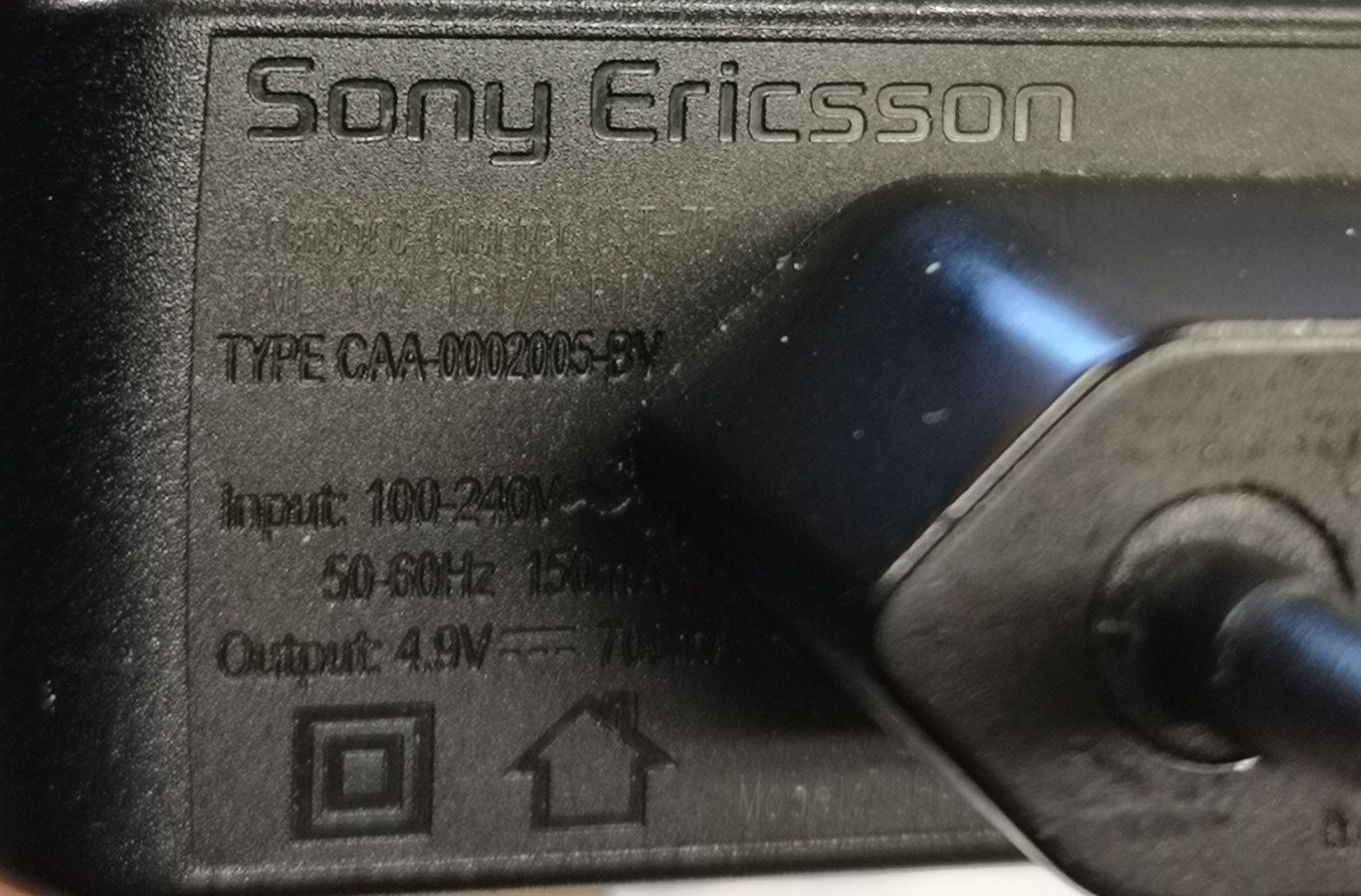 Ładowarka Sony Ericsson 4,9V 700mAh oryginalna