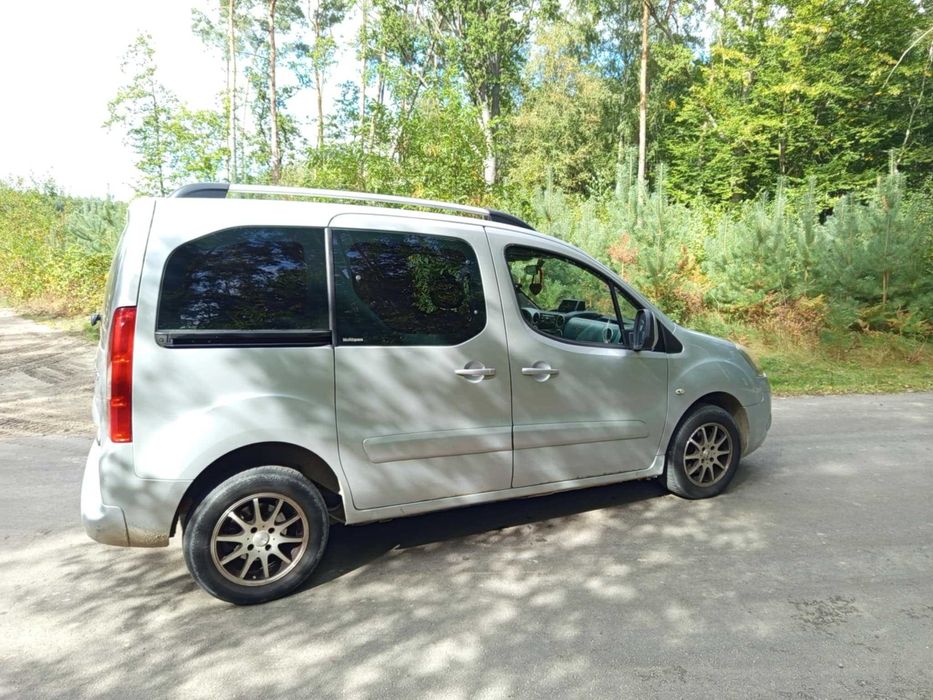 Sprzedam Berlingo z silnikiem 1.6 disel 90