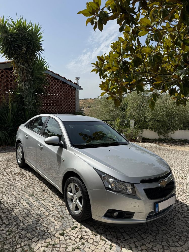 Chevrolet Cruze 1.6 LS (Gasolina com sistema a GPL)