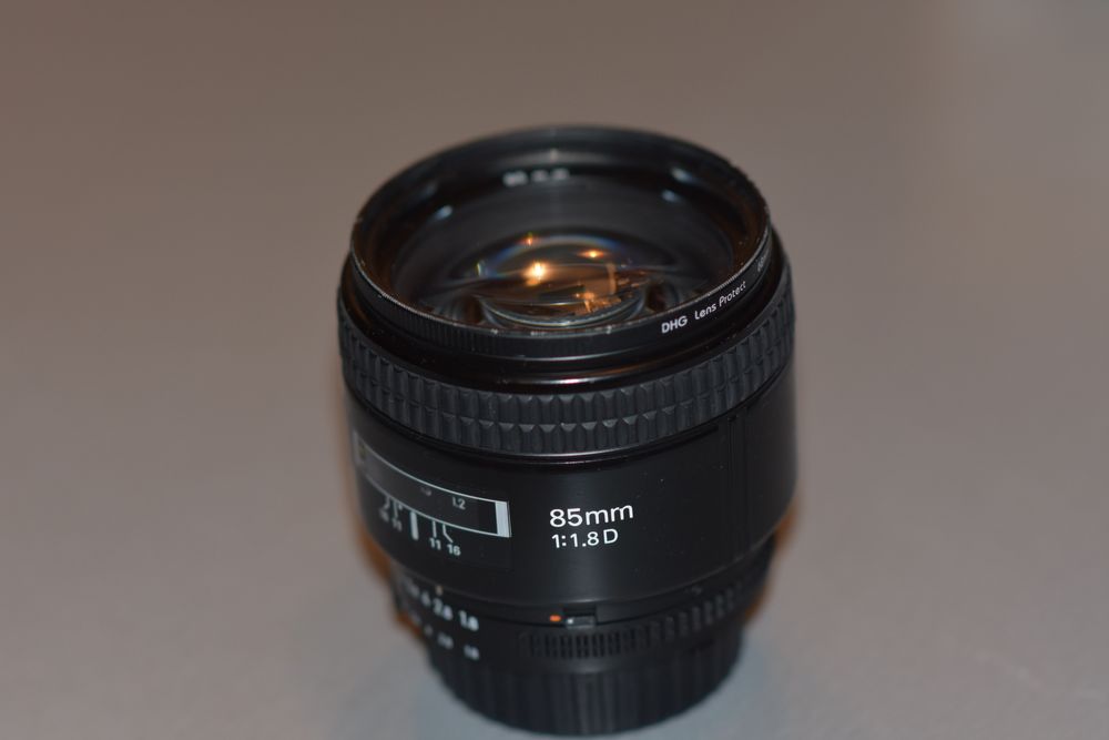 Nikkor AF 85mm f/1.8D super cena