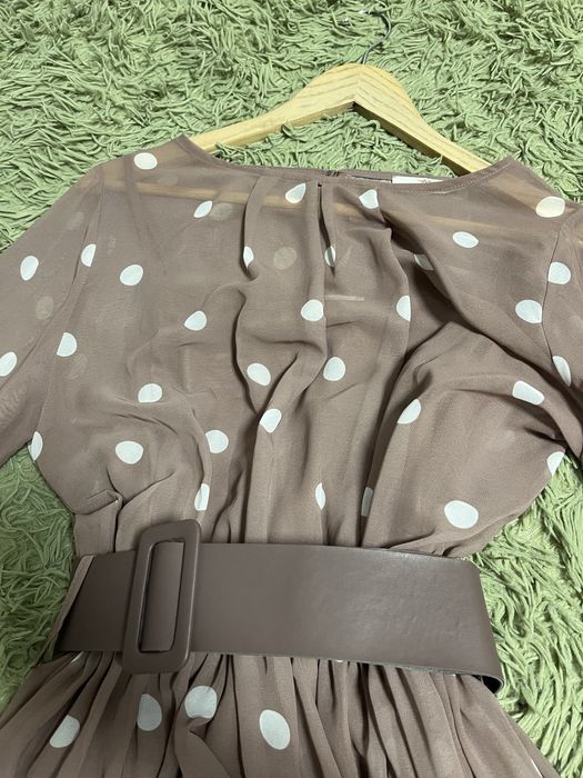 Сукня шифонова, дуже гарного та ніжного кольору, 46 розмір