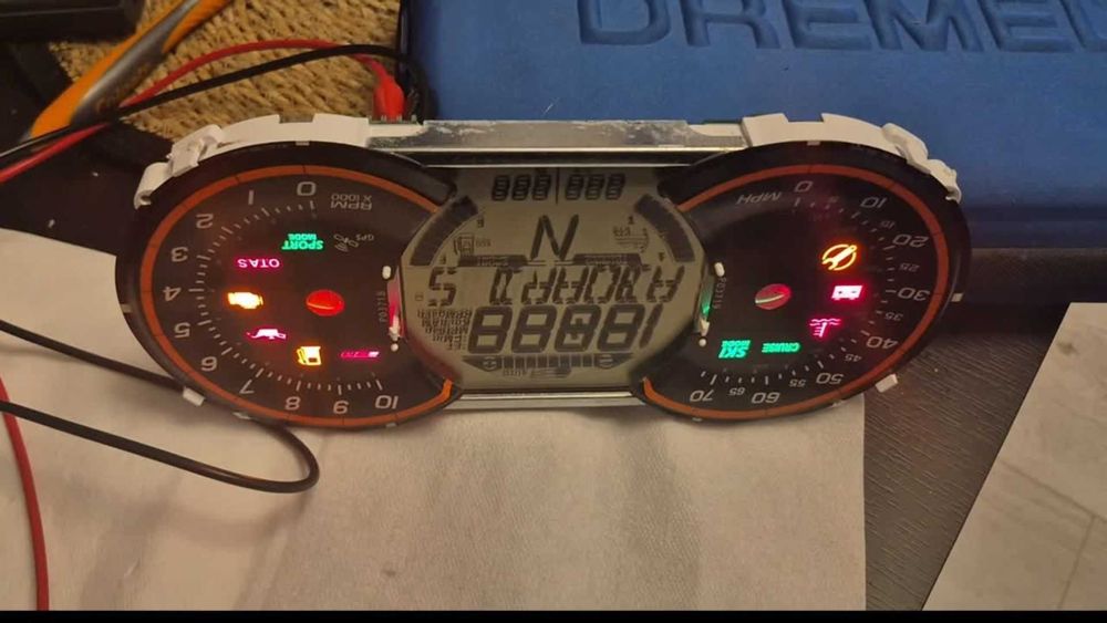 Naprawa sterowników, wyświetlaczy, liczników, wózki widłowe toyota itp