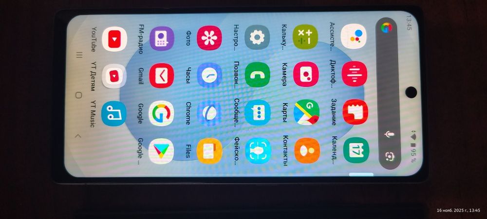Продам три телефона по одной цене