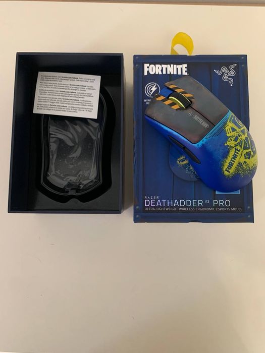 Миша Razer DeathAdder V3 Pro Fortnite Edition (RZ01-04630700-R3M1)