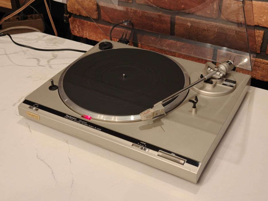TECHNICS SL-Q200 gramofon Direct Drive QUARTZ