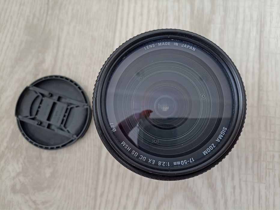 Об'єктив Sigma 17-50mm F2.8 EX DC OS HSM (Canon EF-S)