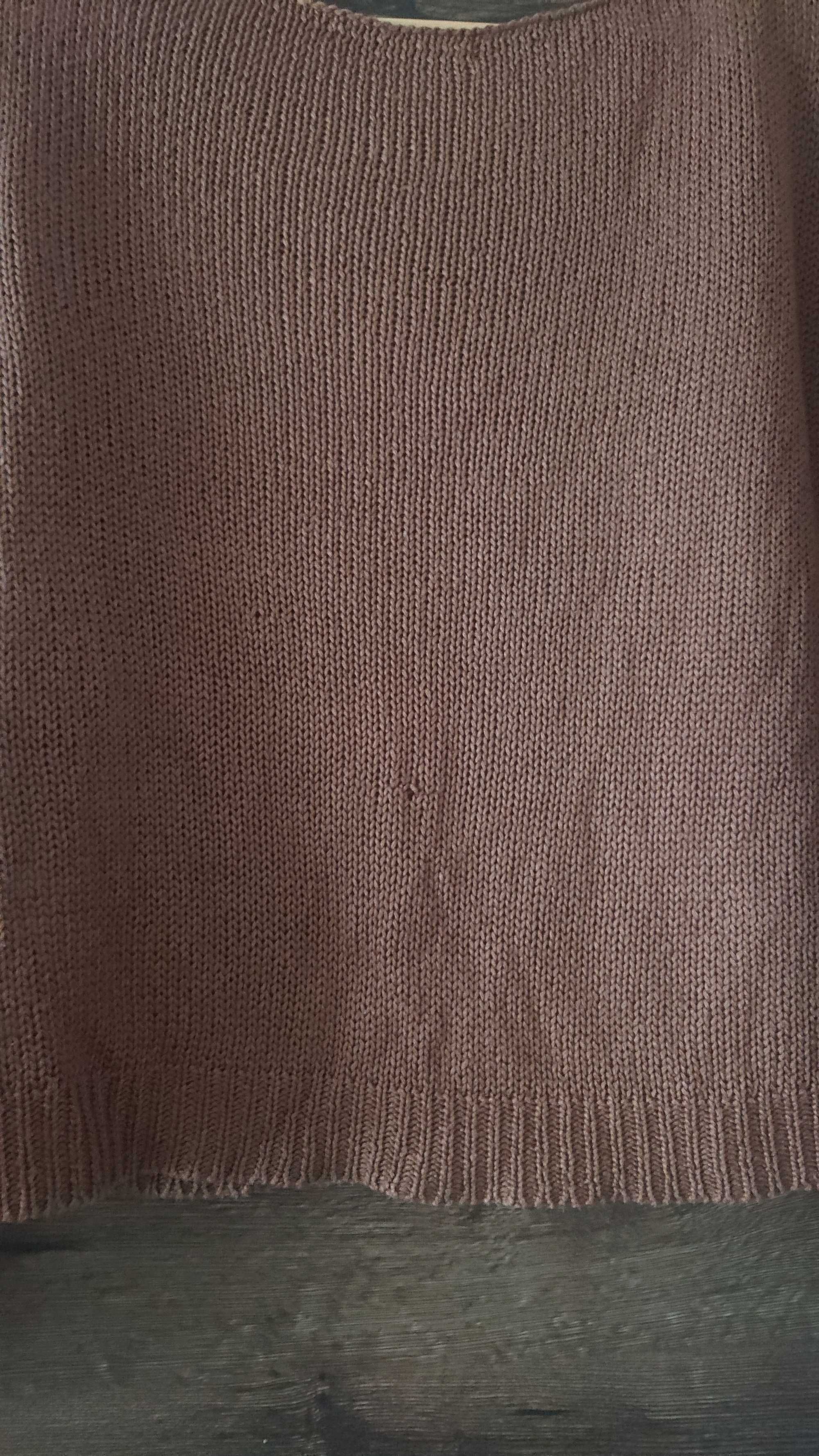 Czekoladowy/brązowy sweter/sweterek