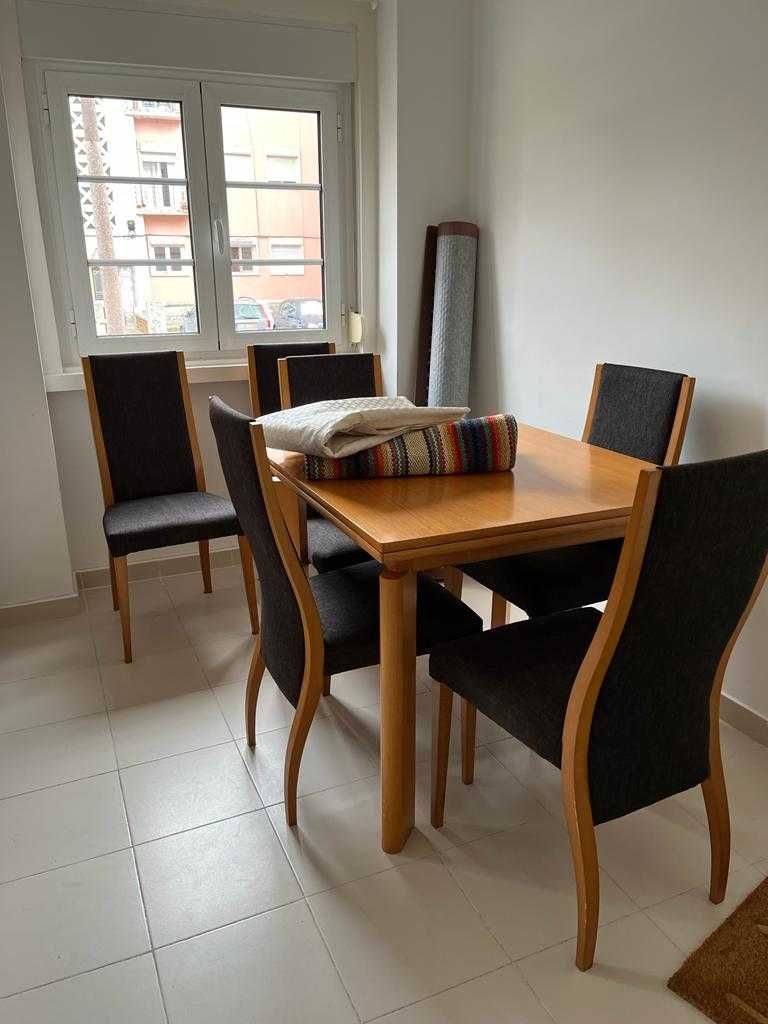 Alvalade: Móveis de sala estar e jantar
