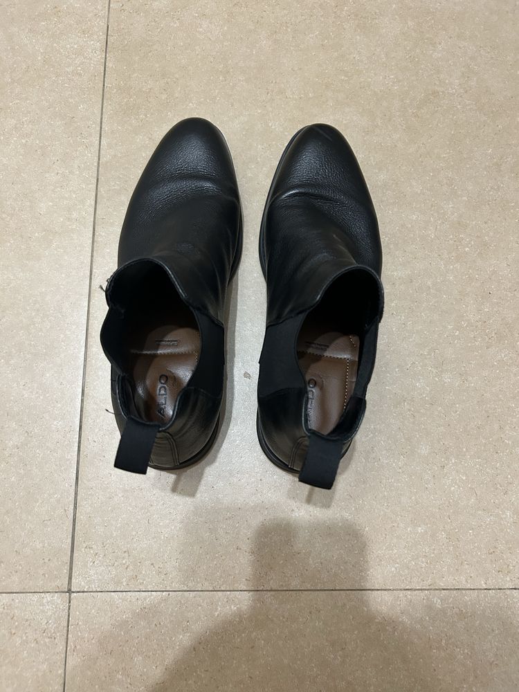 Botins de cabedal pretos Aldo 43