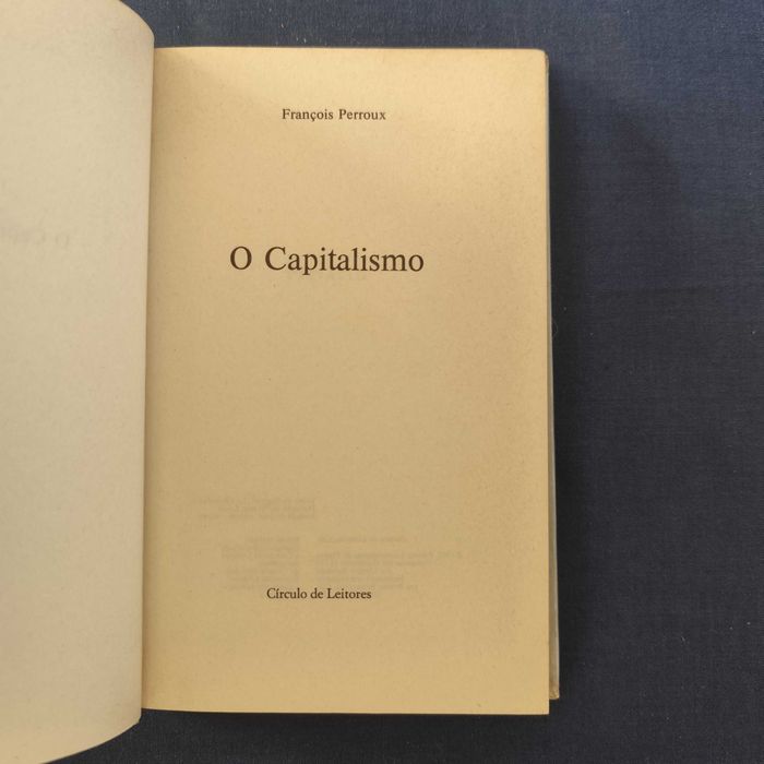 F. Perroux - O Capitalismo