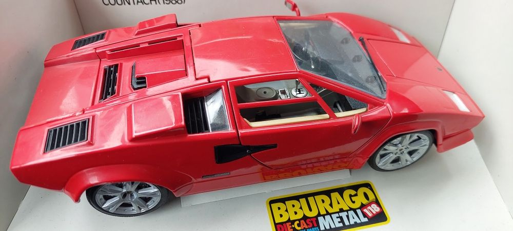 Model 1:18 Lamborghini Countach Złom