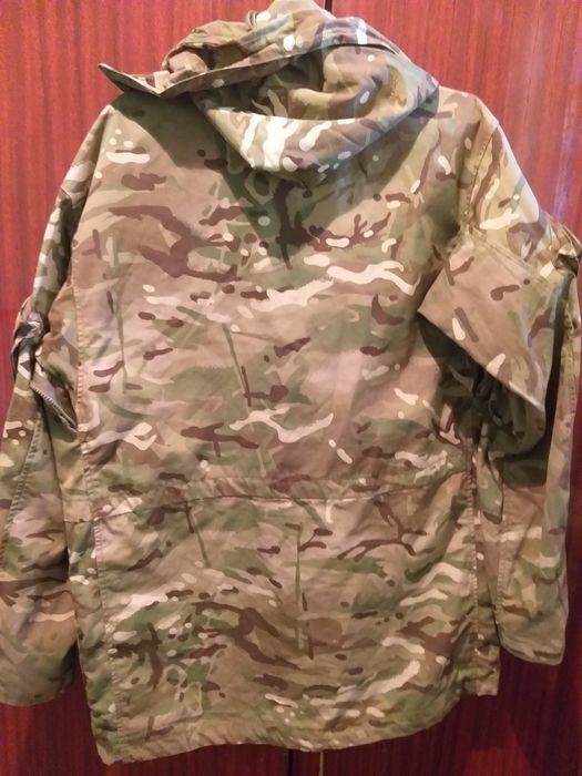 Продам нову парку 180/96, або обміняю на 180/104