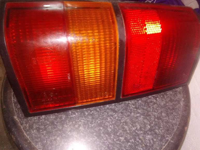 Farolins originais Corsa A,Peugeot 107,Fiat Uno